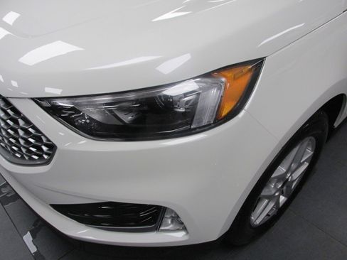 New 2024 Ford Edge SEL w/ Convenience Package image 8