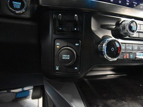 Used 2024 Ford F350 Lariat w/ Lariat Ultimate Package AWD/4WD image 21