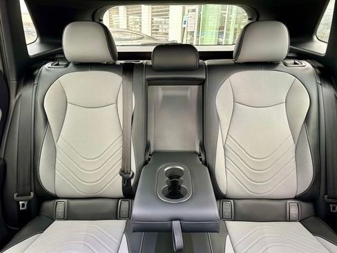 New 2026 Volkswagen Tiguan SE R-Line image 20