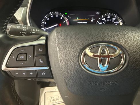 Used 2020 Toyota Highlander Platinum AWD/4WD image 38