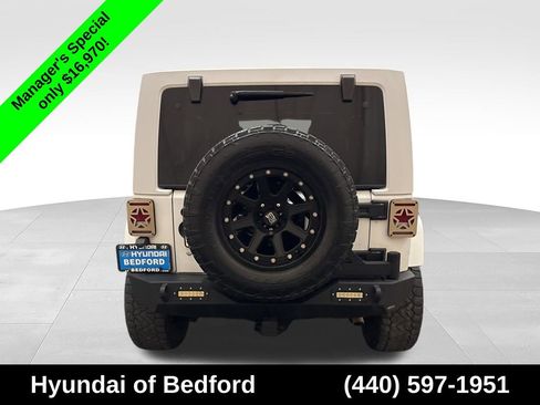 Used 2015 Jeep Wrangler Unlimited Rubicon w/ Dual Top Group AWD/4WD image 6