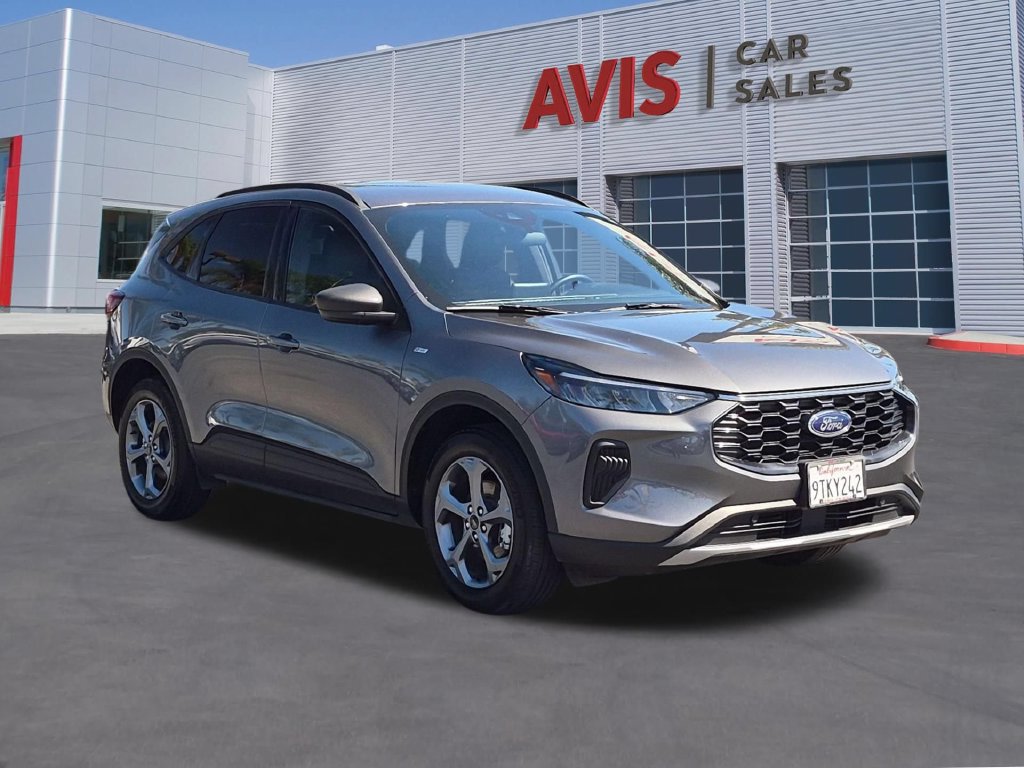 Used 2025 Ford Escape ST-Line AWD/4WD image 3