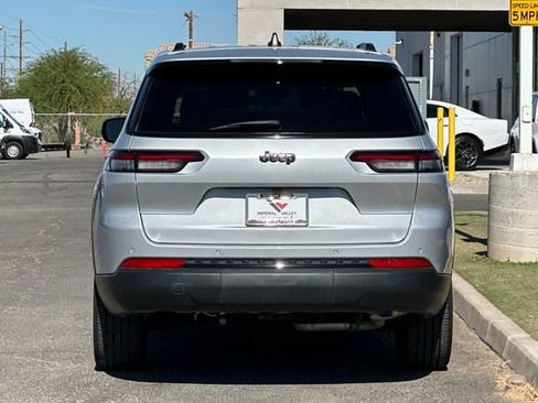 Certified 2023 Jeep Grand Cherokee L Laredo RWD image 8