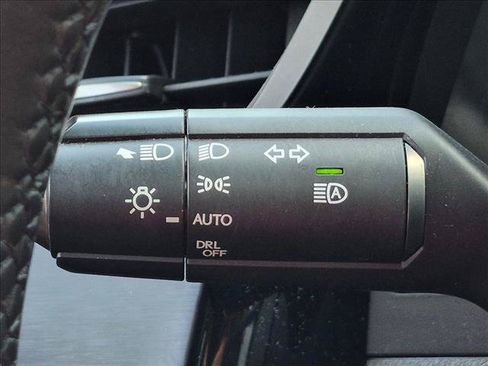 Used 2023 Lexus ES 350 w/ Premium Package FWD image 10