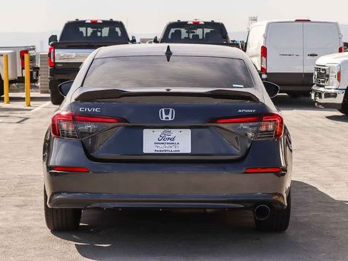 Used 2025 Honda Civic Sport image 5