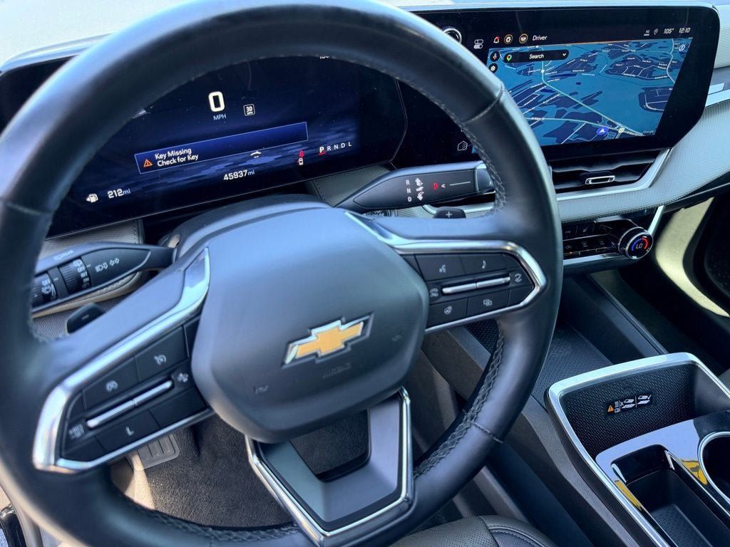 Used 2025 Chevrolet Equinox LT w/ Convenience Package II FWD image 24