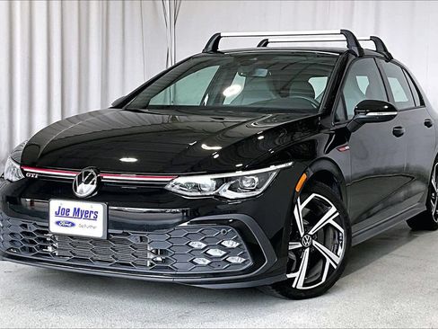 Used 2024 Volkswagen GTI SE FWD image 11