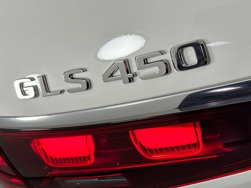 New 2026 Mercedes-Benz GLS 450 4MATIC image 9