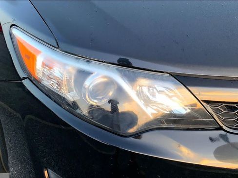 Used 2012 Toyota Camry SE FWD image 24
