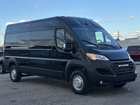 New 2026 RAM ProMaster 2500 w/ Convenience Group image 1