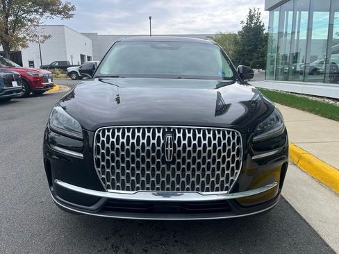 Used 2023 Lincoln Corsair AWD w/ Equipment Group 101A image 2