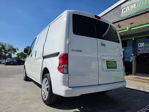 Used 2020 Nissan NV200 SV w/ Back Door Glass Package FWD image 9