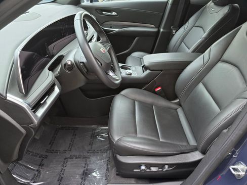 Used 2024 Cadillac XT4 Premium Luxury image 23