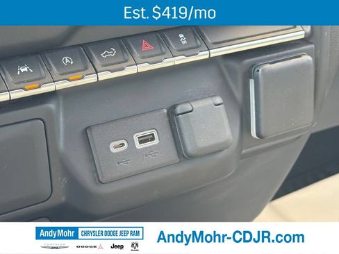 Used 2022 Chevrolet Silverado 1500 Custom AWD/4WD image 33