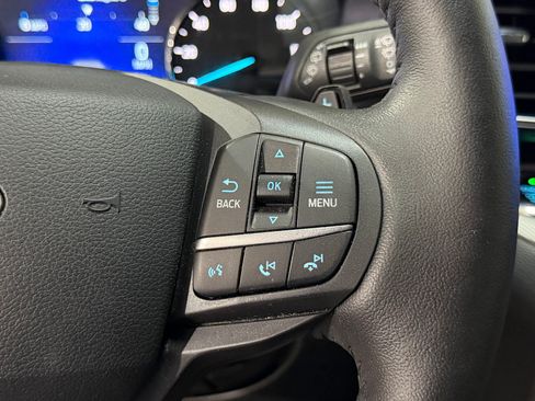 Used 2020 Ford Explorer XLT w/ Equipment Group 202A AWD/4WD image 29