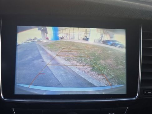 Used 2019 Buick Encore Preferred image 32