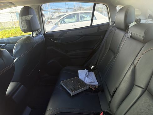 Used 2019 Subaru Crosstrek 2.0i Limited w/ Moonroof Package w/Navigation image 18