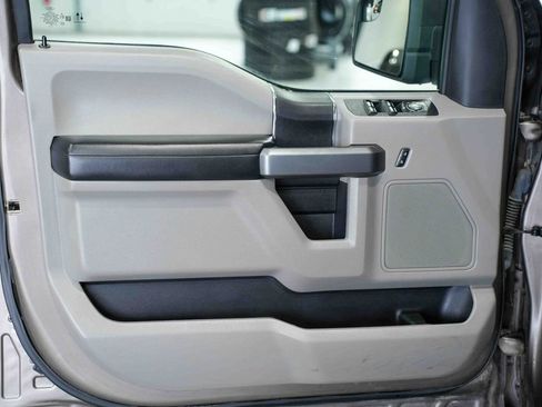 Used 2020 Ford F150 XLT image 14