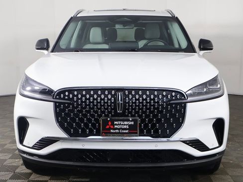 Used 2025 Lincoln Aviator Reserve w/ Illumination Package image 15