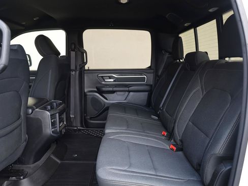 Used 2020 RAM 1500 Big Horn AWD/4WD image 17