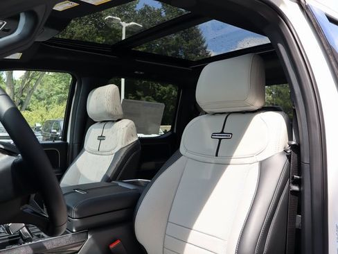 New 2025 Ford F150 Lightning Platinum image 4