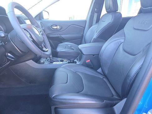 Used 2023 Jeep Cherokee Altitude Lux w/ Lux Elite Package image 21