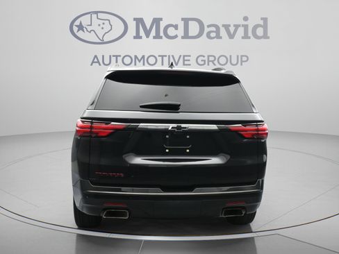 Used 2023 Chevrolet Traverse Premier w/ Redline Edition FWD image 7