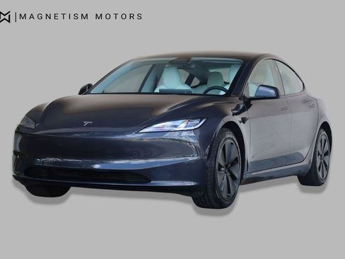 Used 2024 Tesla Model 3 Standard Range RWD image 5