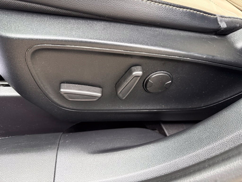 Used 2021 Ford Escape SEL w/ Technology Package FWD image 24