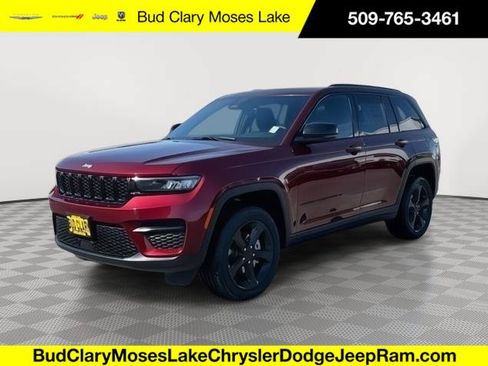New 2025 Jeep Grand Cherokee Altitude AWD/4WD image 1