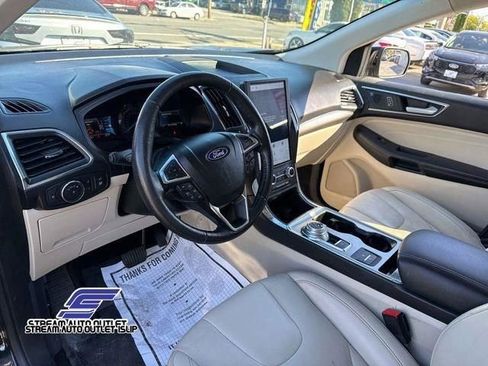 Used 2022 Ford Edge Titanium image 20