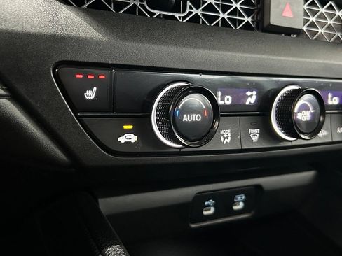 Used 2025 Honda Accord SE image 27