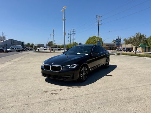 Used 2023 BMW 530i w/ Premium Package RWD image 1