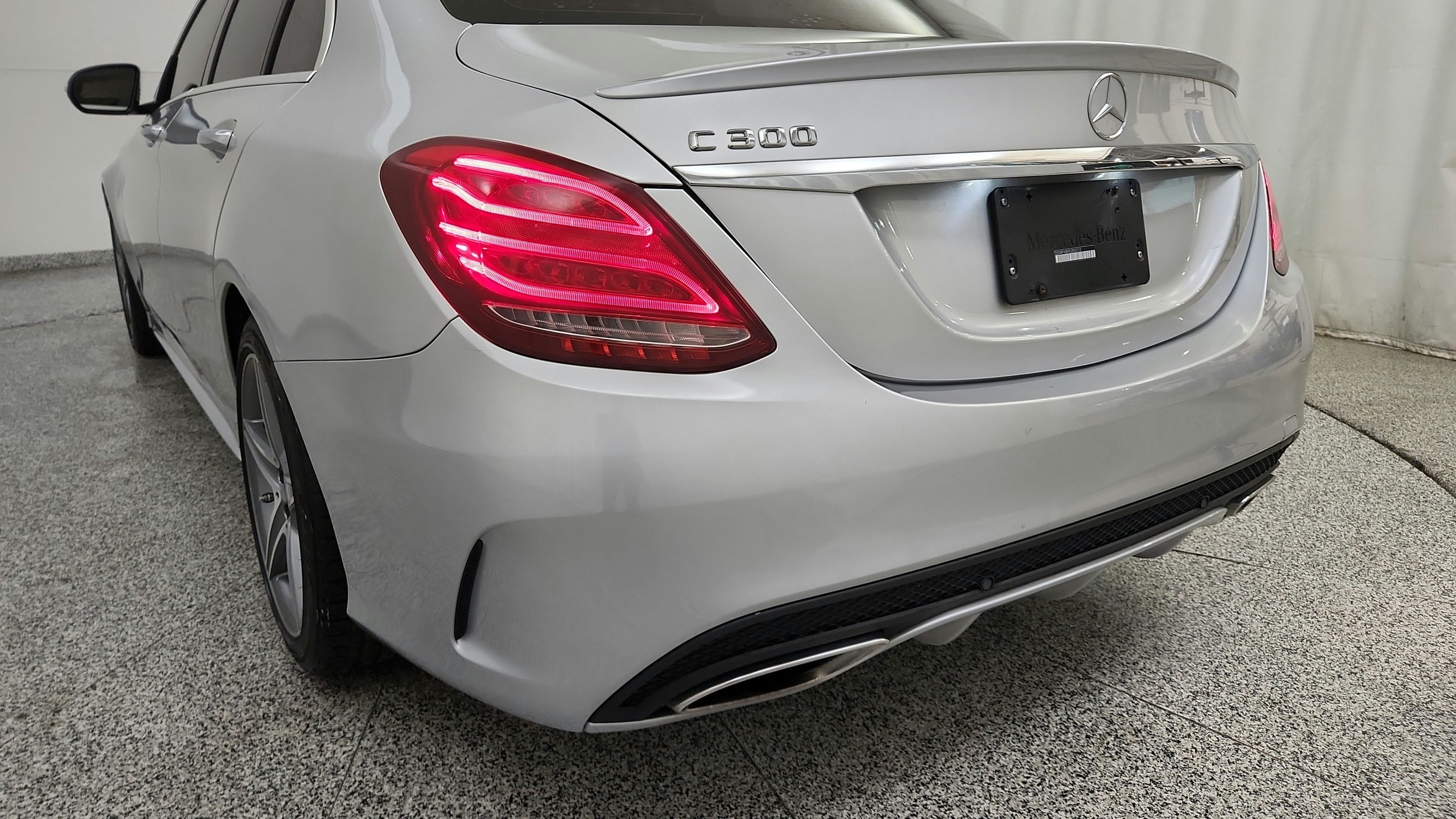 Used 2015 Mercedes-Benz C 300 Sedan image 29