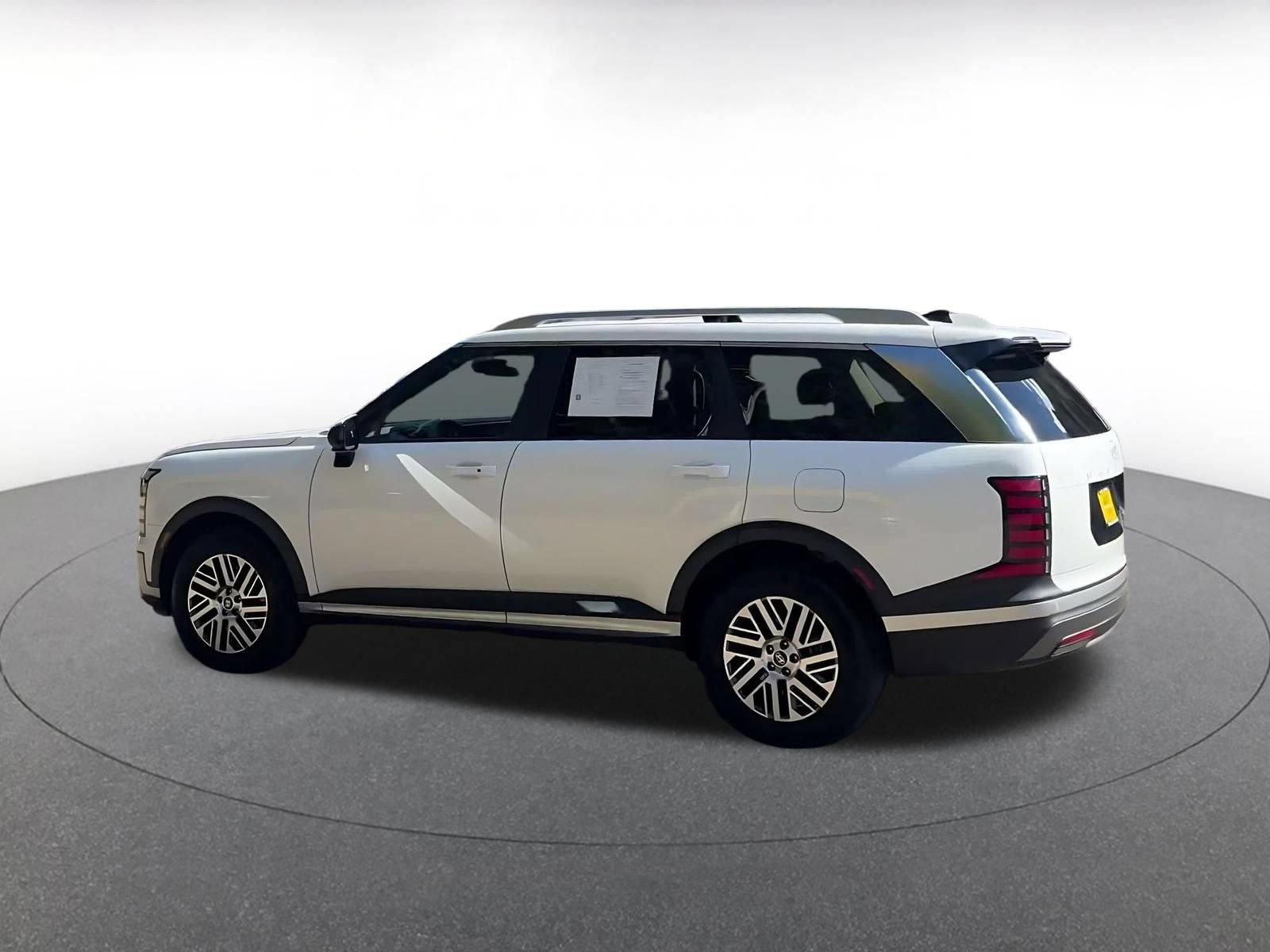 Used 2026 Hyundai Palisade SEL AWD/4WD image 9