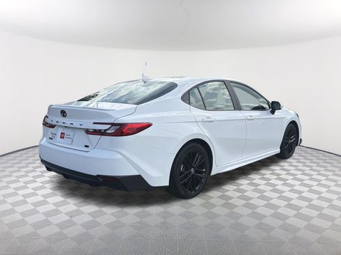 Certified 2025 Toyota Camry SE FWD image 17