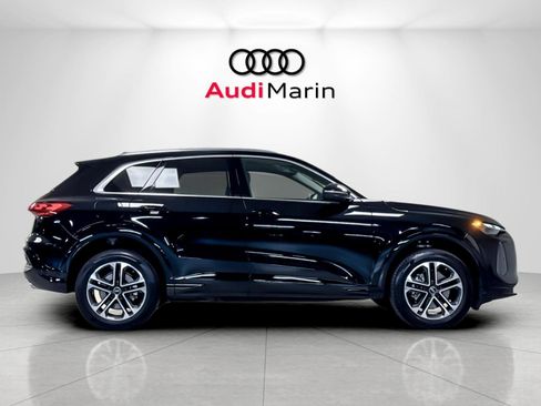 Certified 2025 Audi Q5 Premium w/ Convenience Package AWD/4WD image 6
