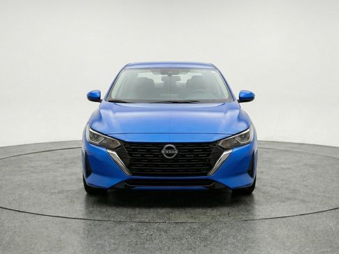 Used 2025 Nissan Sentra SV image 2