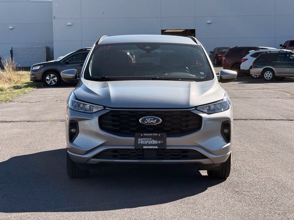 Used 2023 Ford Escape ST-Line Select w/ Tech Pack #1 AWD/4WD image 8