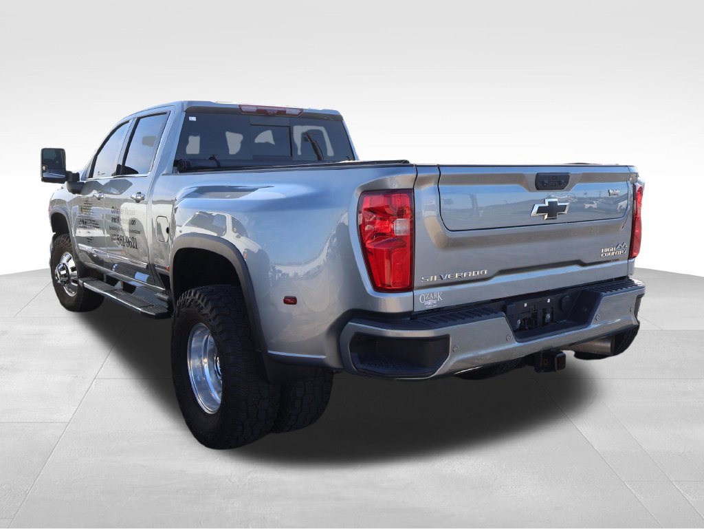 Used 2025 Chevrolet Silverado 3500 High Country w/ High Country Premium Package AWD/4WD image 22