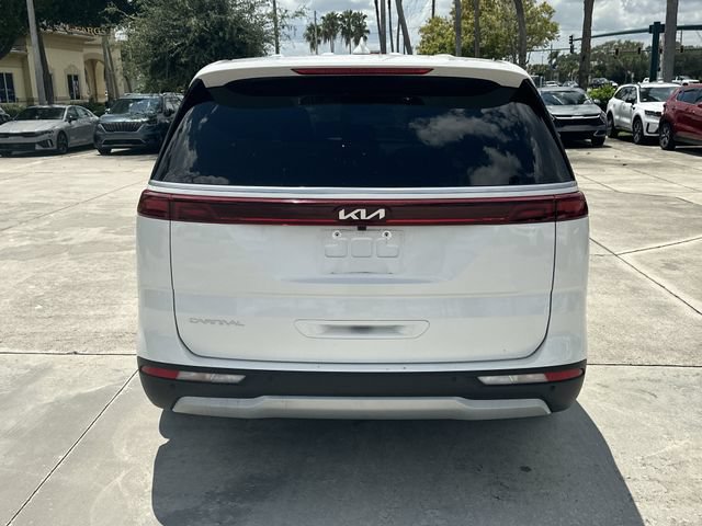 Certified 2024 Kia Carnival LX FWD image 7