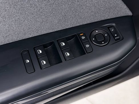 Certified 2025 Kia K4 EX FWD image 17