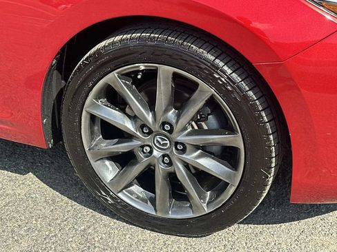 Used 2018 MAZDA MAZDA3 Touring FWD image 8