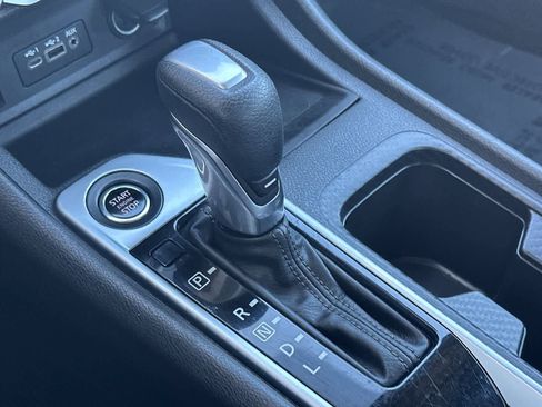 Used 2024 Nissan Sentra SV FWD image 21