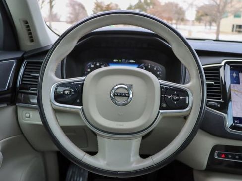 Used 2018 Volvo XC90 T6 Momentum w/ Convenience Package image 33
