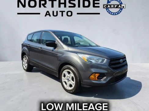 Used 2017 Ford Escape S FWD image 1