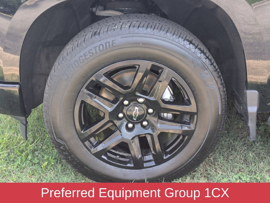Used 2023 Chevrolet Silverado 1500 Custom AWD/4WD image 7