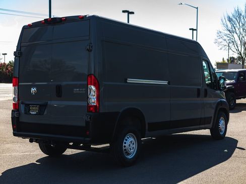 New 2026 RAM ProMaster 2500 image 8