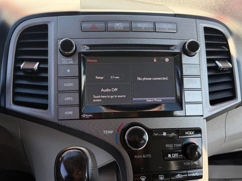 Used 2015 Toyota Venza LE image 40