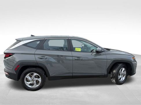 Used 2024 Hyundai Tucson SE image 15